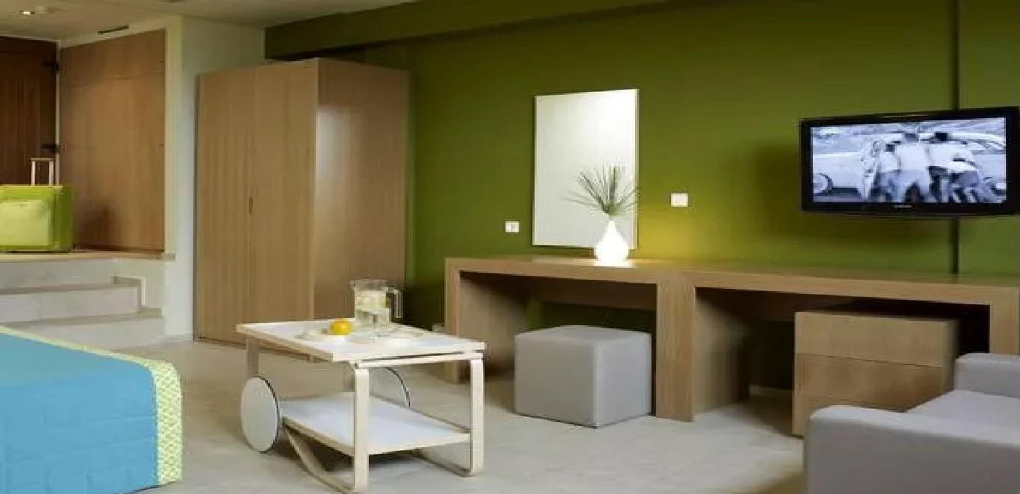 Hotel Thalatta Seaside 4*